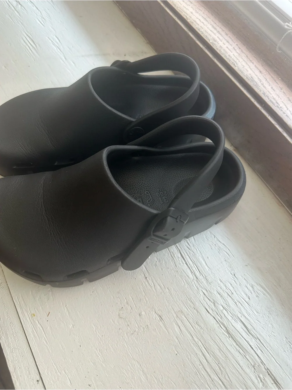 Birkenstock Kids Black Closed-Toe Clogs